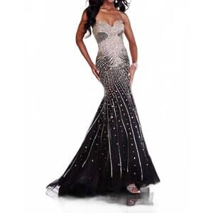 NEW PANOPLY women's prom dress in white gold silver